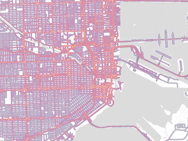 Gradient risk map of Miami, every street shaded by risk